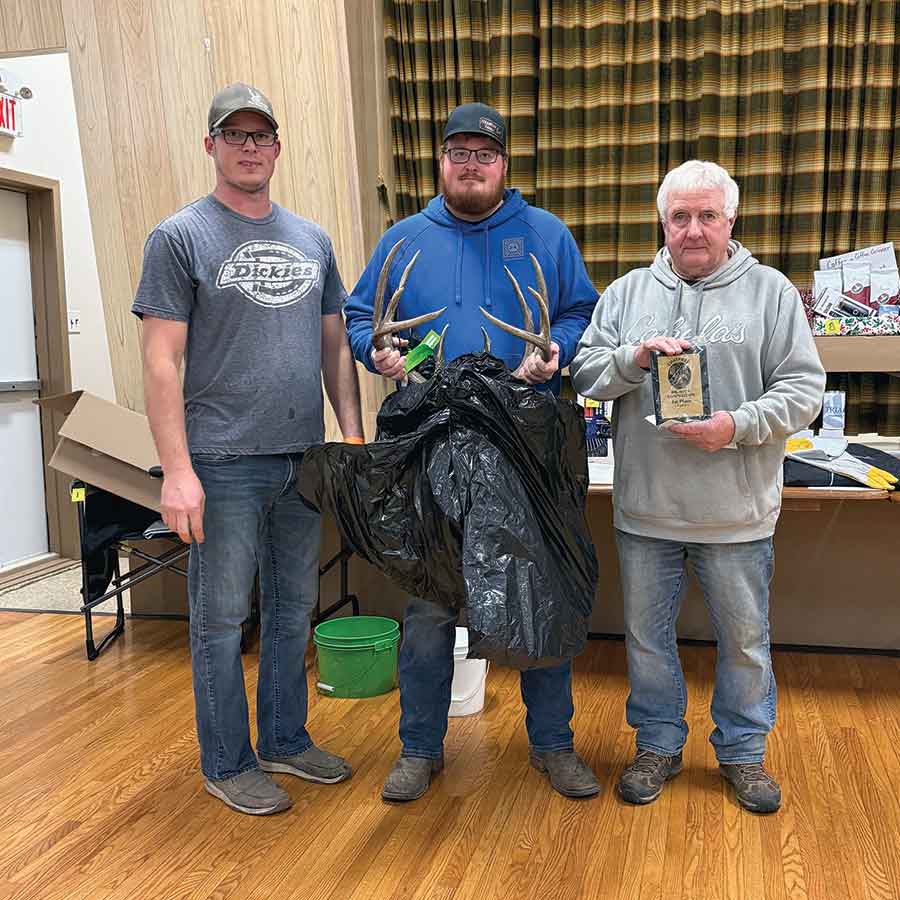 Adult typical first place: Tayden Hazelton of Inwood in the middle