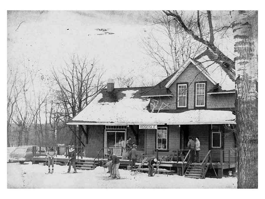 The Snow Valley chalet was the former Roseisle CN station that was renovated to offer rentals, lunch and a cozy fireplace