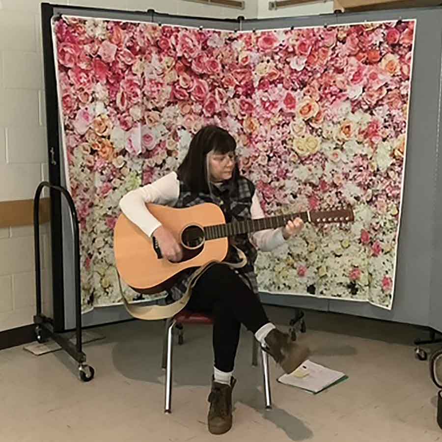 Janice of the Stonewall Strummers plays guitar during the Seniors Café at South Interlake 55 Plus on Jan. 20