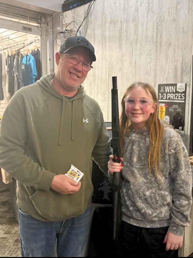 Erika Nussey was the lucky winner of the Charles Daly 101 Single Shot Shotgun. Presented by Wayne Nussey
