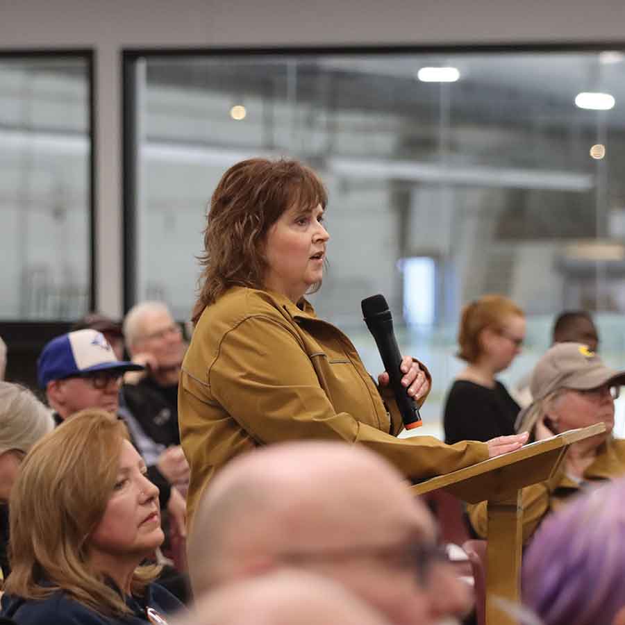 Judy Stearns, co-founder of Manitoba Black Bear Rescue, speaks at a public hearing in Stony Mountain on March 19, warning the proposed quarry could jeopardize the future of the wildlife rehabilitation facility