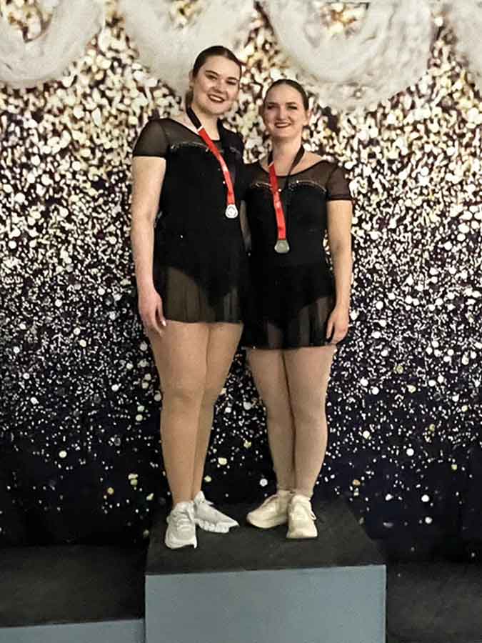 Katie Roy and Rochelle Steinmetz won silver medals in Intro Pairs