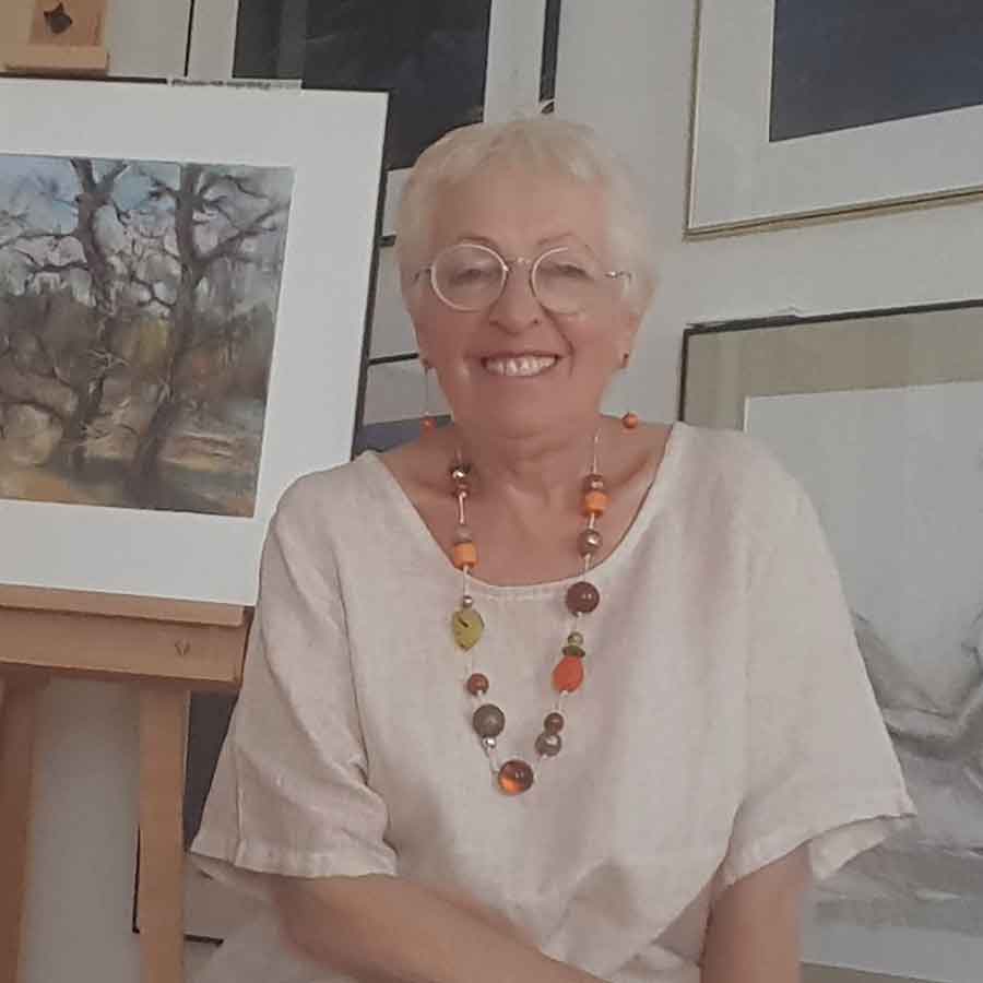 Winnipeg artist Wanda Slawik will display her artwork at the Golden Prairie Arts Council from May 1 to June 30