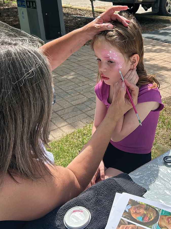 Facepainting courtesy of the Gimli Art Club