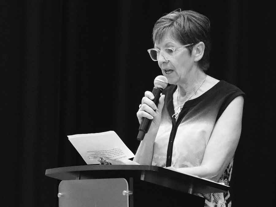 Reading the Participant’s Oath was Mordenite Lois Dudgeon, who has competed in the Games for 25 years