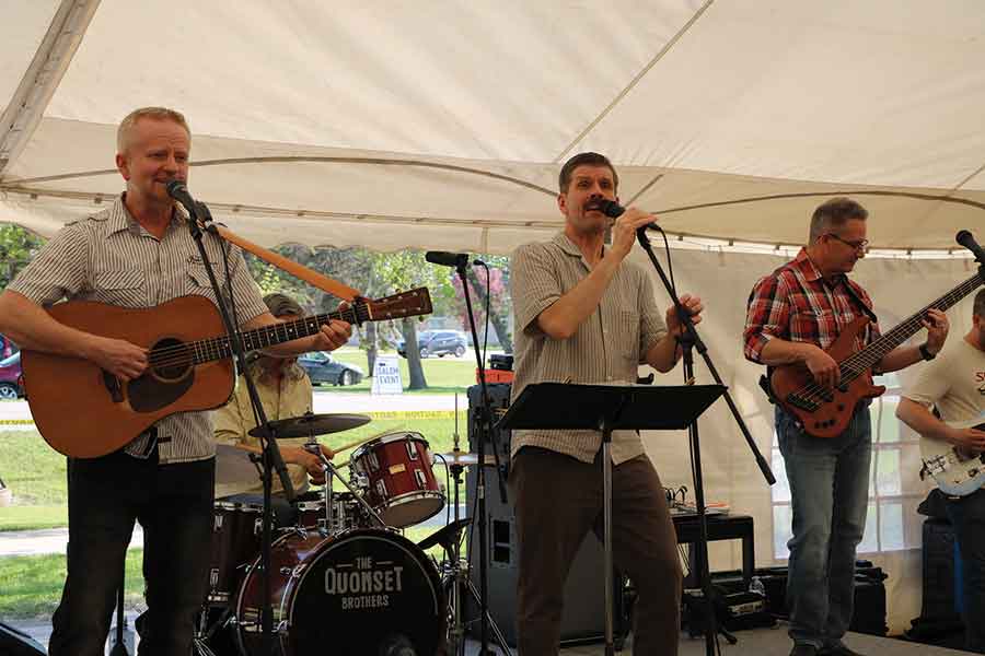 Hundreds of people came out to Salem Home in Winkler last week for the annual fundraising barbecue where they enjoyed a supper of burgers, chips, and cookies and music from the Quonset Brothers